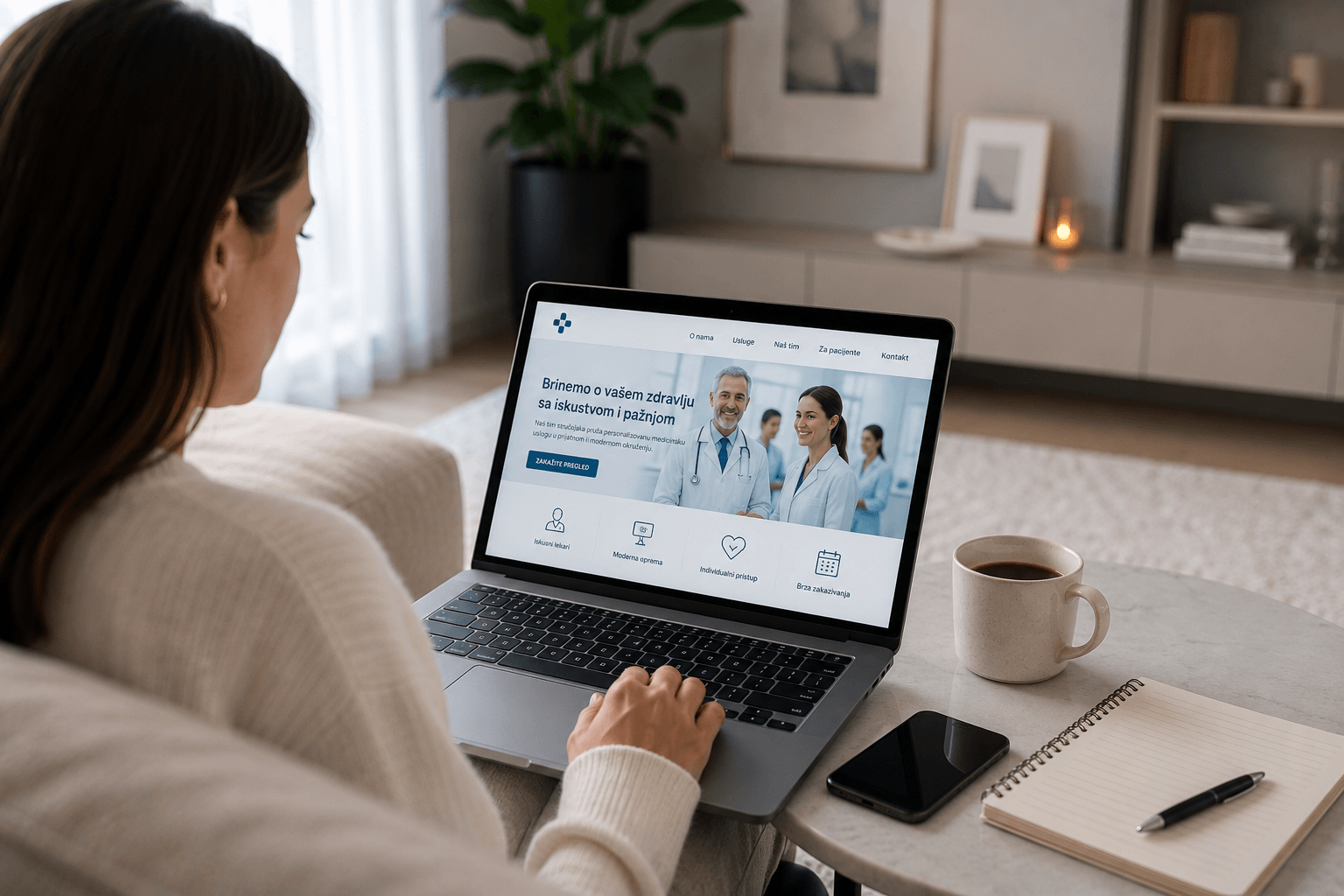 Tim naše digitalne agencije sa osmogodišnjim medicinskim iskustvom